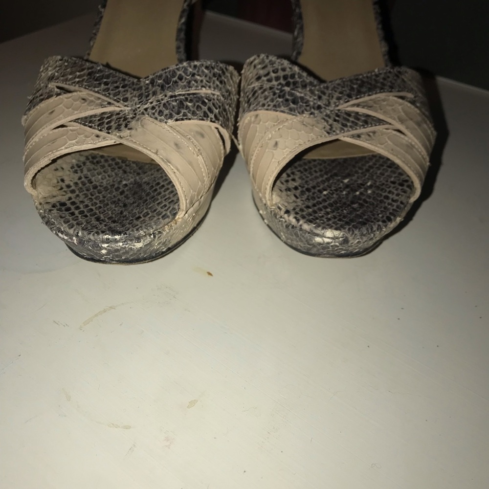 Stuart Weitzman Platform Heels Size 11 Euc - image 4